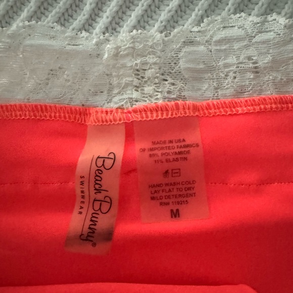 Beach bunny bathing suit - Picture 2 of 4